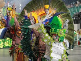 Mancha Verde faz bonito na avenida