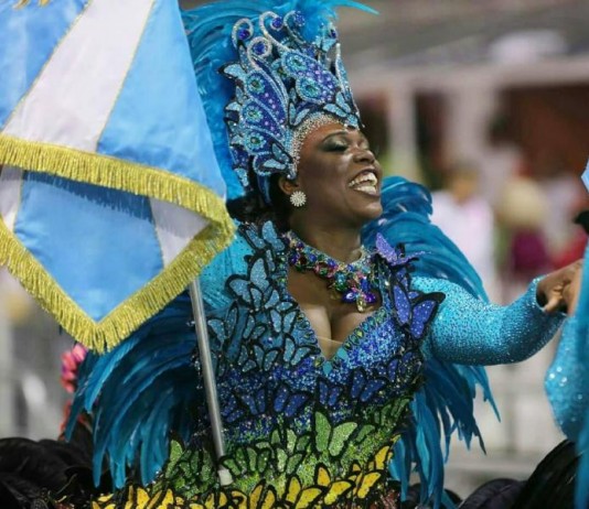 Águia de Ouro, Mancha Verde e Dragões da Real desfilam no Carnaval